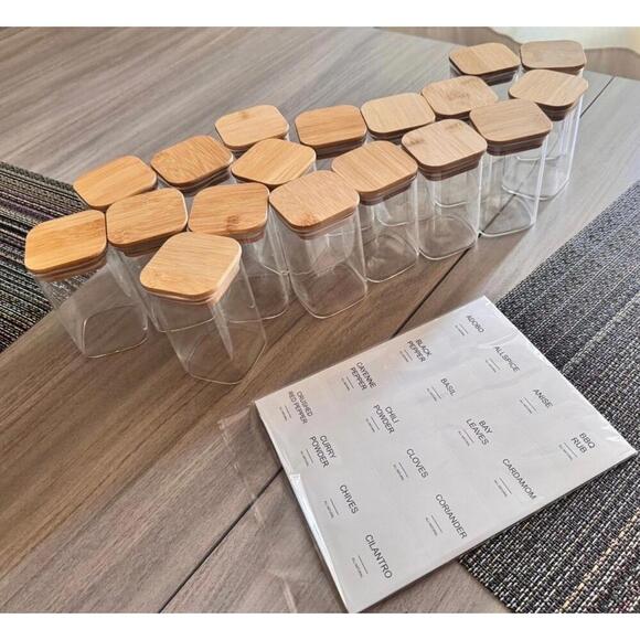 Spice jars - Picture 1 of 3